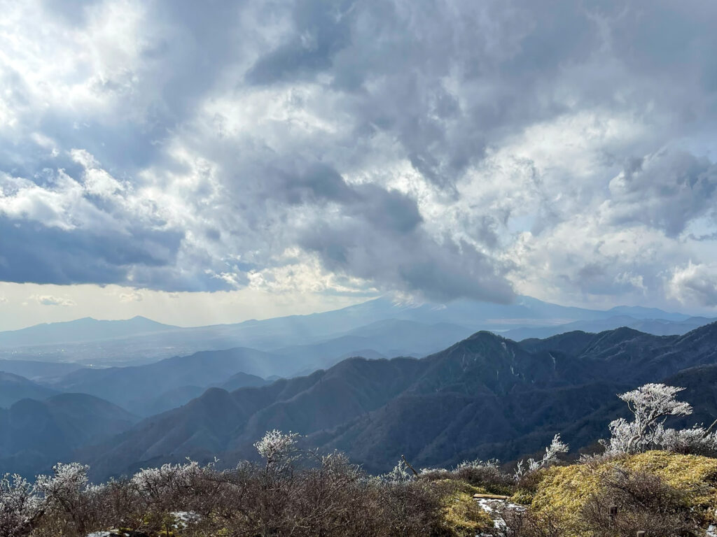 【日帰り登山】公共交通機関で蛭ヶ岳へヒルトン